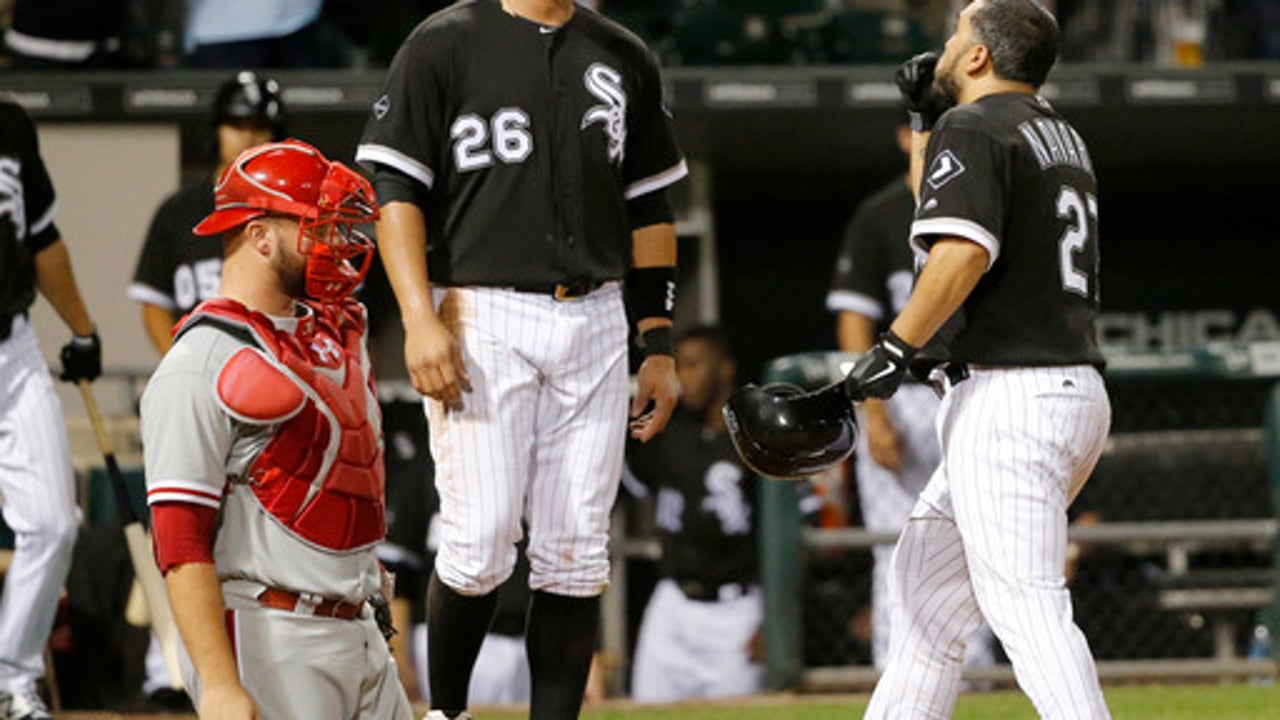 Joseph, Hernandez homer as Phillies beat White Sox 5-3